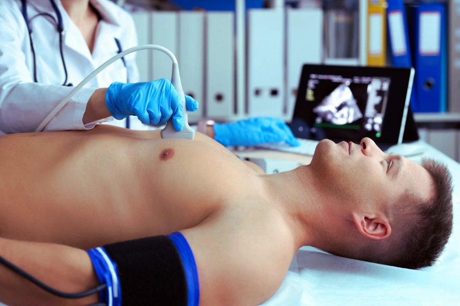 Коли потрібно робити УЗД серця: симптоми, які не можна ігнорувати - Нейрохірург Наталія Скіжа 2026